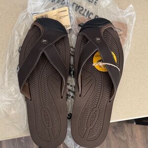 Keen Men's Dark Brown Flip-Flops